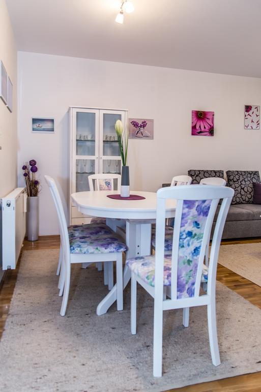 Apartment Flores أوسييك المظهر الخارجي الصورة