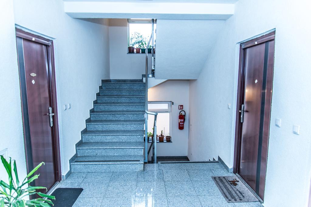 Apartment Flores أوسييك المظهر الخارجي الصورة